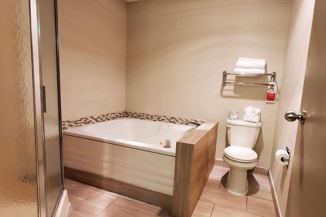Wingate By Wyndham Canton-Hall Of Fame Екстер'єр фото